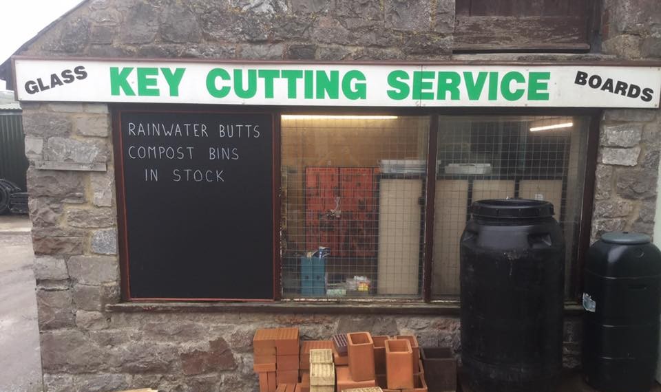 Key cutting service